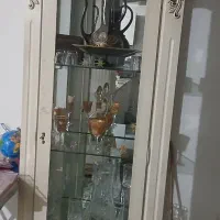 گنجه وساعت دیواری درحدود بدون خشونت یاشکستگی