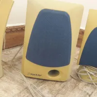 اسپیکر و کیبورد