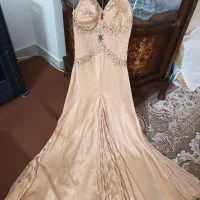 تعدادی لباس مجلسی شیک و تمیز در حد نو|لباس|رودهن, |دیوار