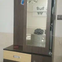 یک عدد جا کفشی در حد نو.  بدون زدگی