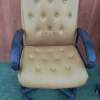 صندلی مدیریتی چرم|صندلی و نیمکت|رشت, باهنر|دیوار