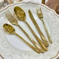 سرویس قاشق و چنگال طلایی ۱۸ نفره