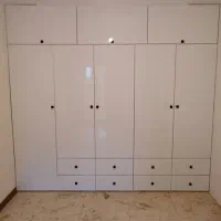 یک کمک نصاب برای نصب کابینت و کمد دیواری نیازمندیم|استخدام معماری، عمران و ساختمانی|تهران, منیریه|دیوار