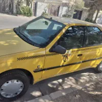 تاکسی فروشی مدل ۹۰