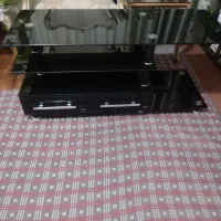 میز تلویزیون شیشه ای