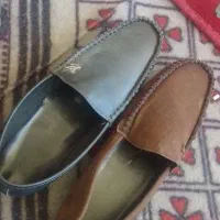 قیمت کفشها از ۵۰۰ ۴۰۰
