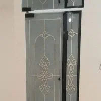 نصب انواع شیشه|خدمات پیشه و مهارت|سبزوار, قاضی زاد|دیوار