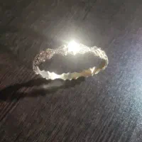 یک جفت النگو