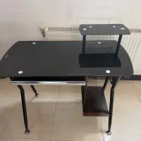 میز کامپیوتر۱مترطول وعرض نیم متر