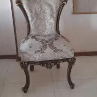 ۸ عدد صندلی