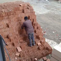 کشیدن‌مصالح‌به‌طبقات‌‌وتمیزکاری‌واحدها‌ازصفرتاصد|خدمات پیشه و مهارت|اردبیل, |دیوار