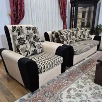 مبل ۷نفره به همرا میز جلومبلی و ۴میز عسلی