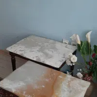یک جفت چراغ خواب با یکجا شمعی قرمز، ست