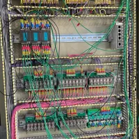 برق صنعتی خدمات تابلو درایو plc اینورتر تعمیرات