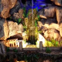 آبنمای سالنی دو تکه سبک و مقاوم