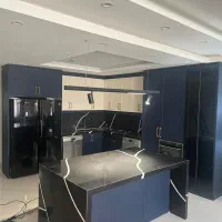 طراحی و اجرای کابینت ، کمد و دکور تجاری