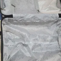 چمدان مسافرتی|کیف، کفش، کمربند|کومله, |دیوار