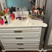 میز تحریر،میز آرایش،کمد،بوفه،تخت یک نفره|تخت و سرویس خواب|شیراز, شهرک ایثار|دیوار