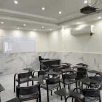 کلاس آموزش درسی|اجارهٔ کوتاه‌مدت دفتر کار و فضای آموزشی|اهواز, فرهنگ شهر|دیوار