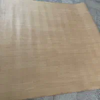 موکت و کفپوش پلاستیکی کرم رنگ و سفید رنگ