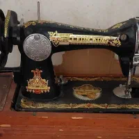 چرخ خیاطی قدیمی