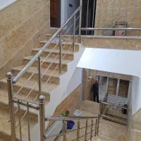 نصب انواع نردهای استیل الومینیومی وپلمیمری