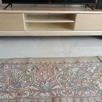 زیر تلویزیون  همش بیست روز استفاده شده چوب راش