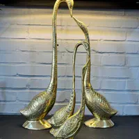 مجسمه و ظروف برنز