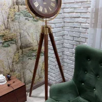 ساعت ایستاده پایه چوب گردو|ساعت دیواری و تزئینی|رشت, رشتیان|دیوار