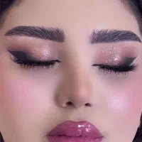 میکاپ آرتیست