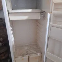یخچال ازمایش قدیمی
