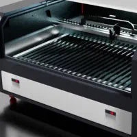 نیروی کار خانم در گالیکش تمام وقت