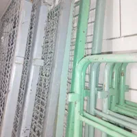 تخت دو طبقه فلزی کف توری تخت دوطبقه آهنی صدرافاز 2|تخت و سرویس خواب|شیراز, شهرک گلستان|دیوار