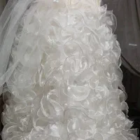 لباس عروس نباتی