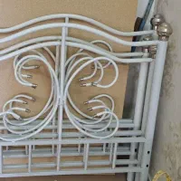 تخت یک نفره