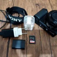 دوربین سونی zve 10|دوربین عکاسی و فیلم‌برداری|تهران, مینای شمالی (مخبر)|دیوار