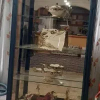 بوفه ویترین چوبی بسیار تمیز سالم