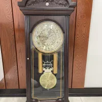 ساعت دیوار مدل صندوقی
