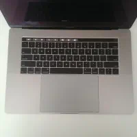 مک بوک پرو i9 نسل9 رم16 با 4گیگ گرافیک مجزا