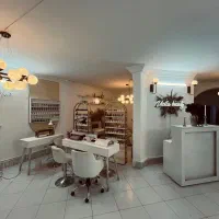 لاین در سالن زیبایی