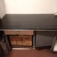 میز فلزی محکم