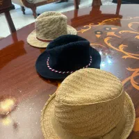 سه عدد کلاه زارا