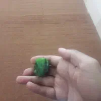 سنگ  زیبا نور عبور میده سبز   معاوضه با نقره|جواهرات|قم, میرزائیه|دیوار