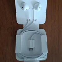 هنسفری و مبدل لایتنینگ به جک 3.5 میلیمتری