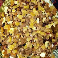 لبنیات وخشکبار محلی بانازل ترین قیمت وکیفیت عالی