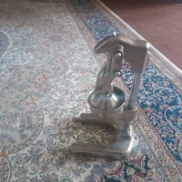 آبمیوه گیری دستی