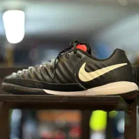 کفش فوتسال حرفه‌ای برندهای اورجینال|کیف، کفش، کمربند|زابل, |دیوار