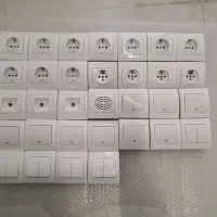 کلید و پریز در حد نو