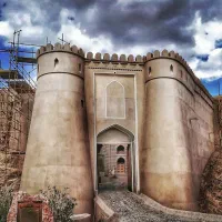 نیازمندم به یه منشی خانم