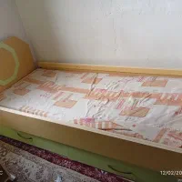 تخت یک نفره